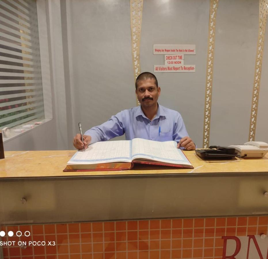 Gokul Raj By Wb Economy , Madhubani Hotel Exterior photo