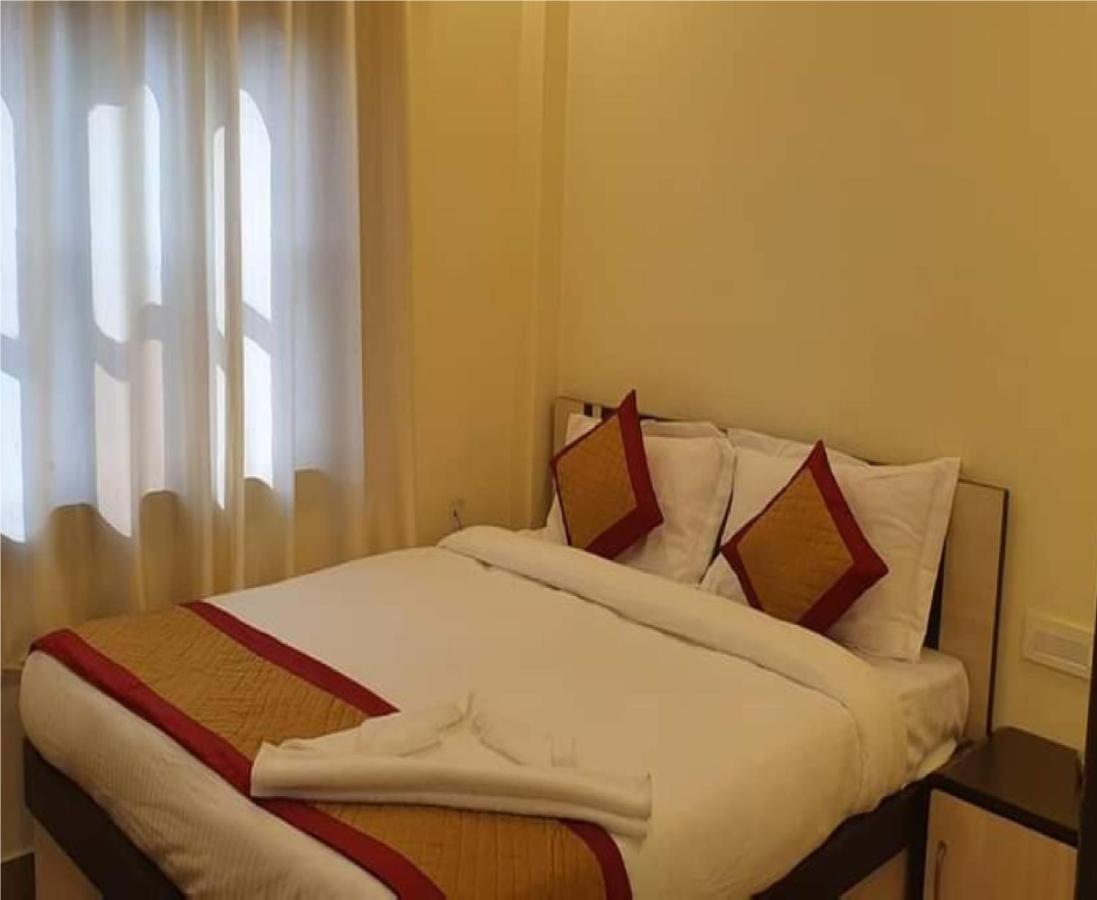 Gokul Raj By Wb Economy , Madhubani Hotel Exterior photo